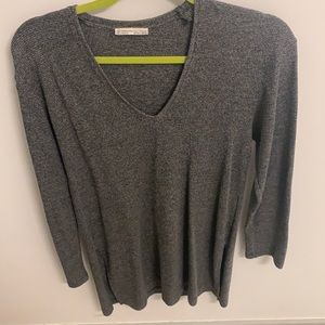 Zara Grey V-Neck Sweater *GREAT Condition*
